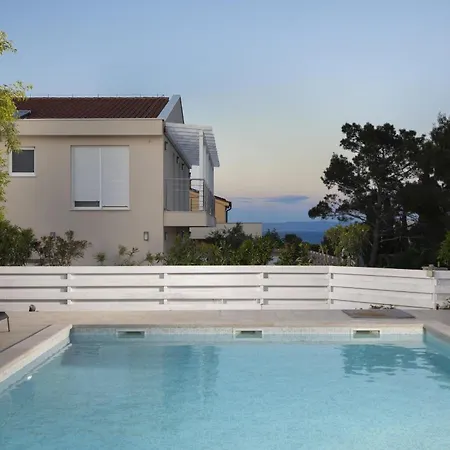 Villa Bella - Beautiful And Modern House With Pool, Souna, Jacuzzi & Playground, - Istra Ližnjan