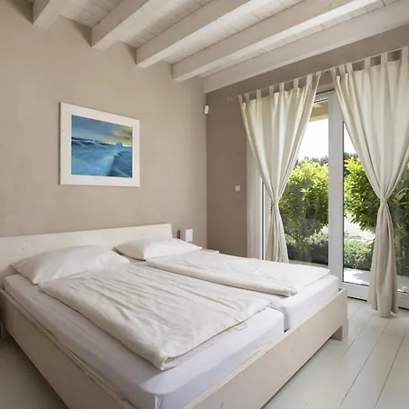 Bella - Beautiful And Modern House With Pool, Souna, Jacuzzi & Playground, - Istra Villa Liznjan