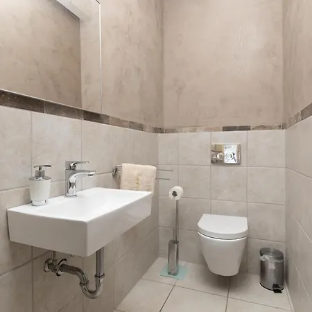Bella - Beautiful And Modern House With Pool, Souna, Jacuzzi & Playground, - Istra Villa *