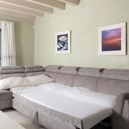 Bella - Beautiful And Modern House With Pool, Souna, Jacuzzi & Playground, - Istra * Liznjan