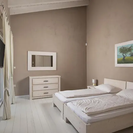 Bella - Beautiful And Modern House With Pool, Souna, Jacuzzi & Playground, - Istra Villa *