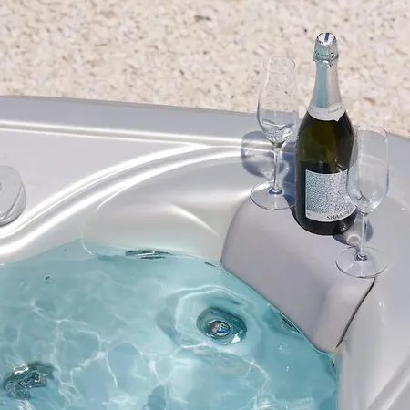 Bella - Beautiful And Modern House With Pool, Souna, Jacuzzi & Playground, - Istra Villa Liznjan