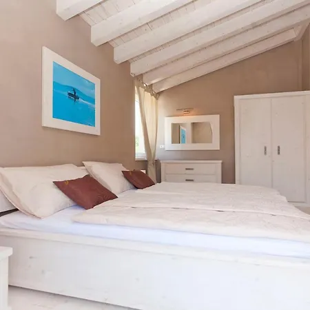 Villa Bella - Beautiful And Modern House With Pool, Souna, Jacuzzi & Playground, - Istra *